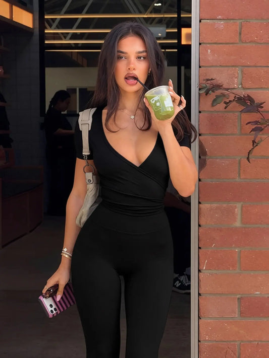 Stylish Women's V-Neck Top and Pants Set, Casual Chic Set, Comfortable Casual Wear, Perfect for Daily & Casual Occasions