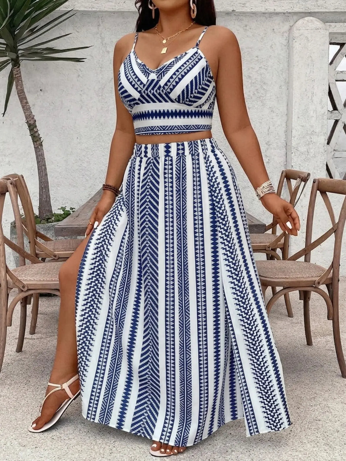 Women's Plus Size Two-Piece Matching Skirt Set, Boho Blue Geometric Print Spaghetti Strap Sleeveless Cropped Top and High Slit Long Skirt, Casual Fashion Bohemian Womenswear
