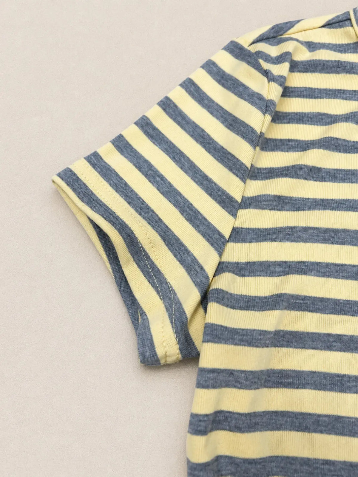 Striped Round Neck Short Sleeve Seven-Eighths Pants Set, Women Style Everyday Casual Slim Fit Crop T-Shirt and Leggings, Shiny Knit Elastic Fabric