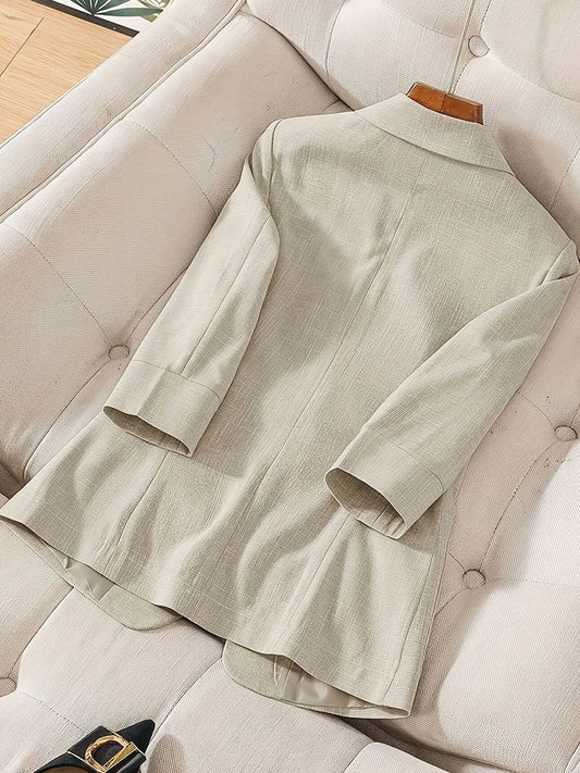 A women's solid color fashionable lightweight elegant high-end Minimalist three-quarter sleeve Fitted blazer, business attire clothes, suitable for spring and summer, ideal for commuting and daily wear.