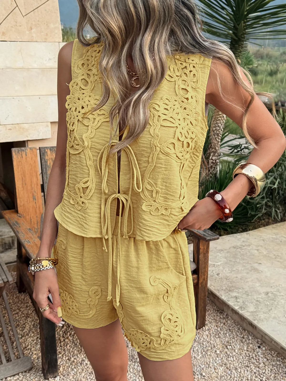 Women's V Neck Lace-Up Sleeveless Crop Top & Shorts Set, Casual Loose Fit Plain Design, Daily Wear Two-Piece Clothes