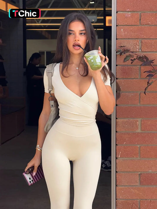 Stylish Women's V-Neck Top and Pants Set, Casual Chic Set, Comfortable Casual Wear, Perfect for Daily & Casual Occasions