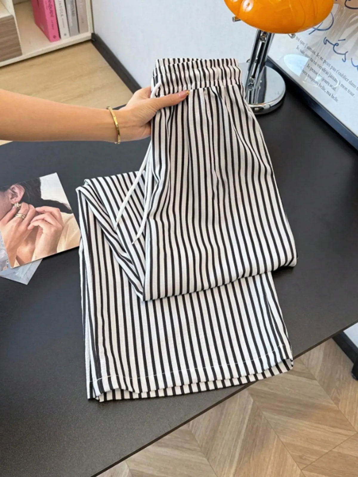 Women's Simple Fashion Fitted T-Shirt & Straight Striped Shorts, Casual Style Womenswear for Outdoor, Home, Hiking, Camping and Travel Stripe Set